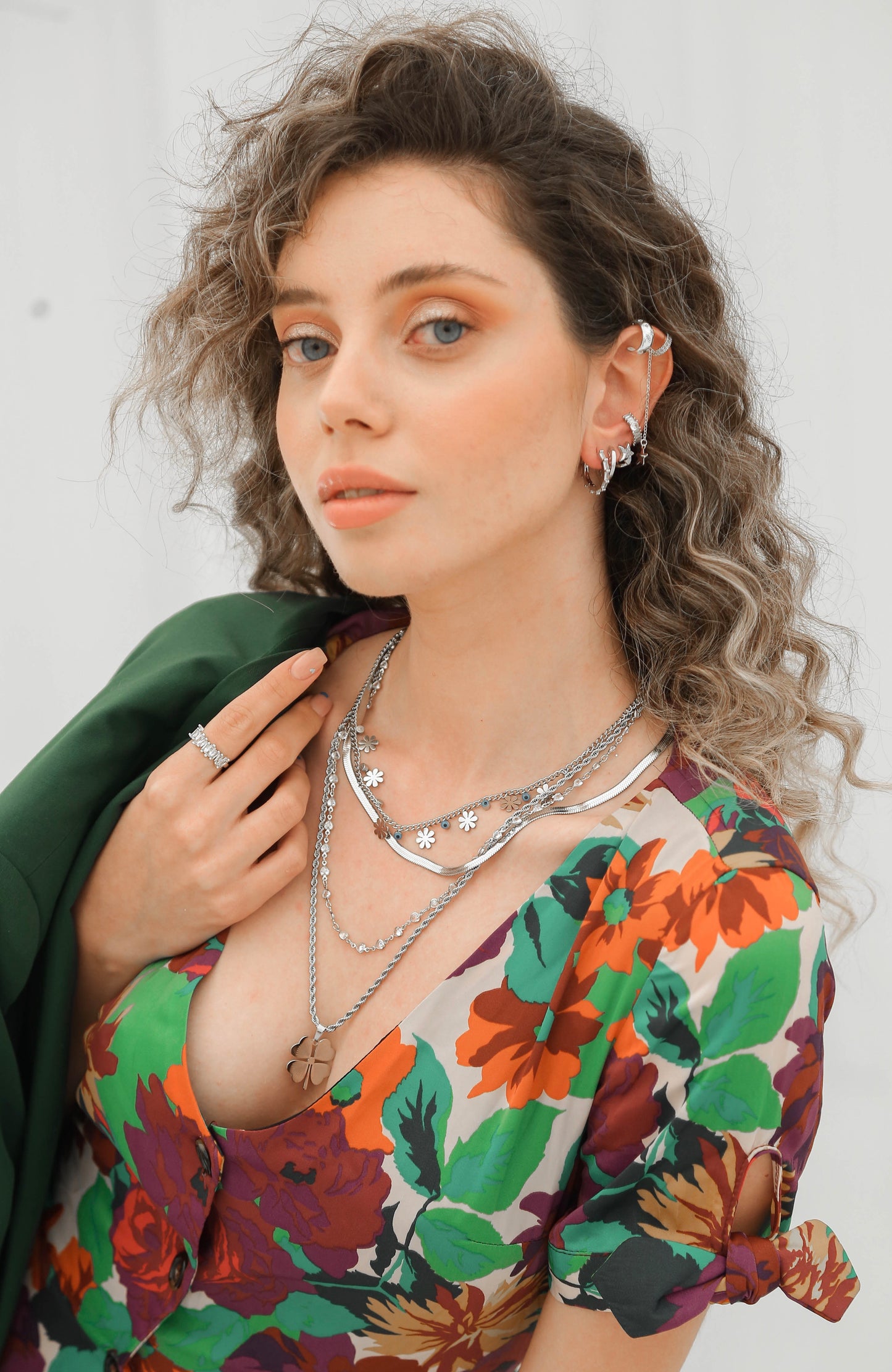 Chic Pendant’s Necklace’s