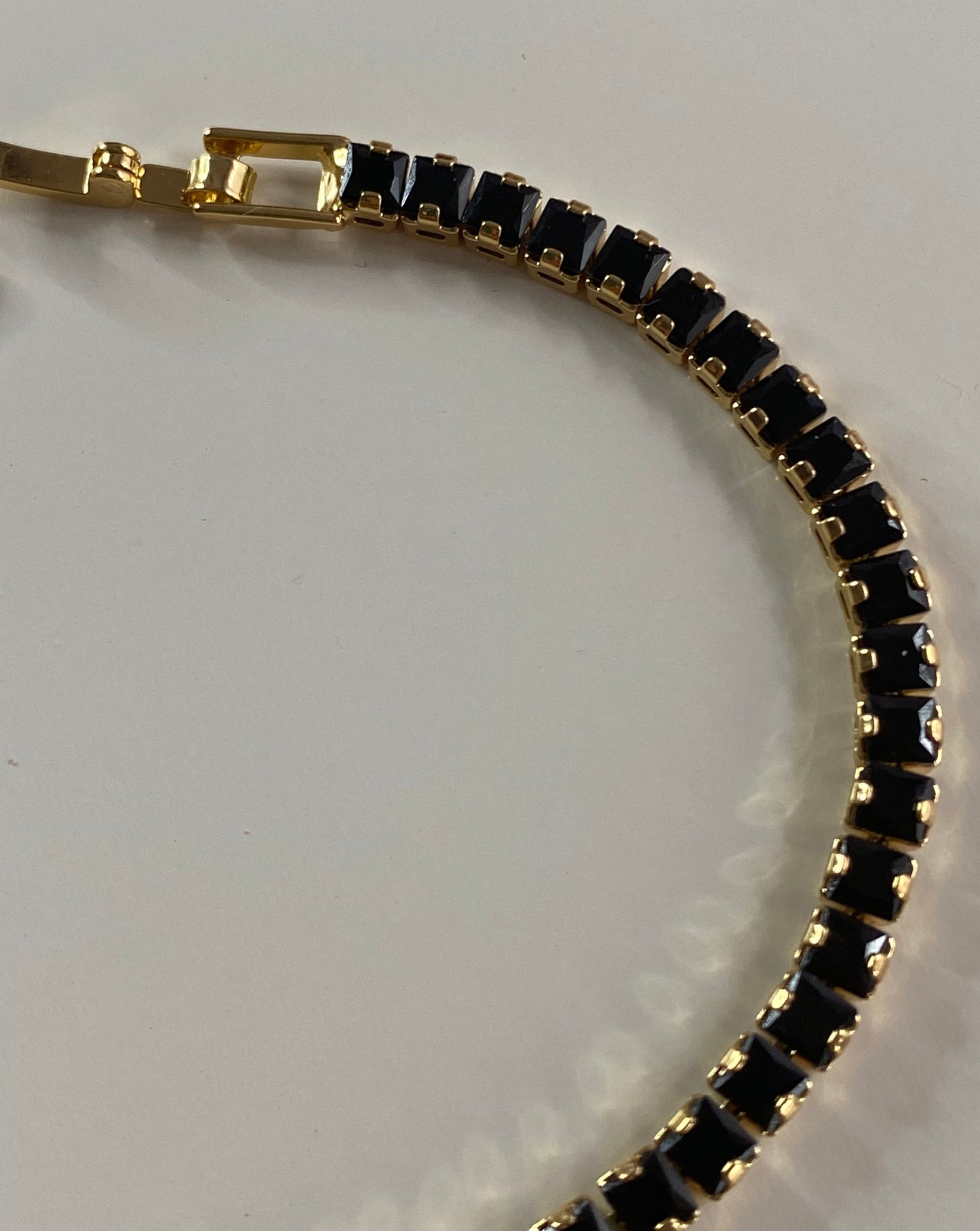 Schwarzes Zirkon-Armband